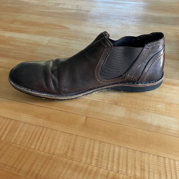 John Varvatos Chelsea Boots main image 9